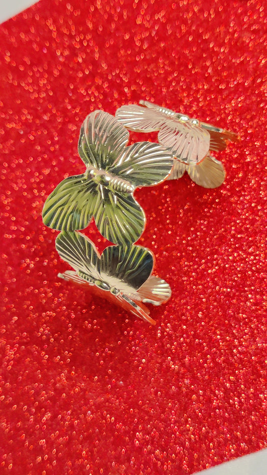 Luxury Golden Butterfly Hand Cuff – Premium Fashion Bracelet