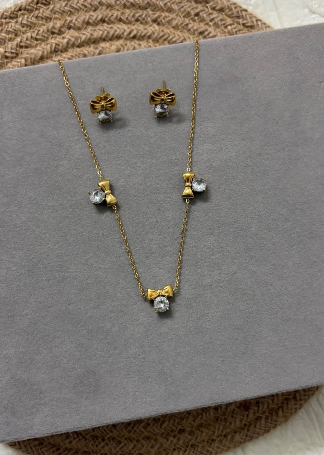 Bow elegant neck chain and studs/ 18k gold plated/Anti tarnish