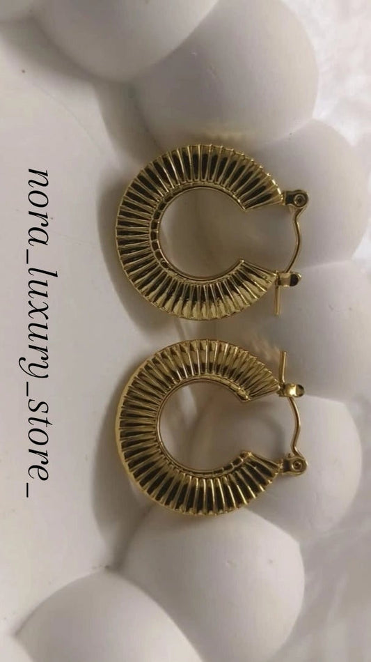 Ripple Hoops/18k gold plated/Anti tarnish