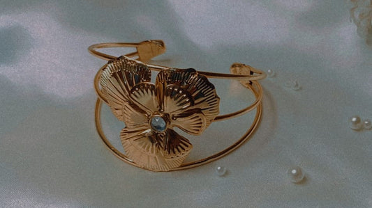 Luxury Gold Arabic Floral Design Kada – Elegant Anti-Tarnish Statement Open Cuff Bracelet