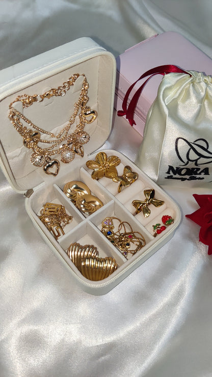 Classic Mini jewellery organiser only (without jewellery) size: 10×10×1.5 cm