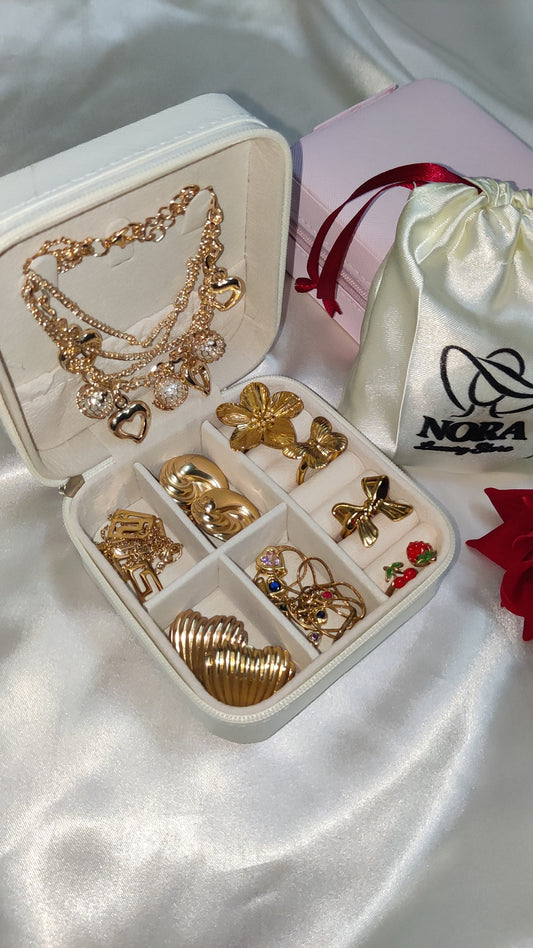 Classic Mini jewellery organiser only (without jewellery) size: 10×10×1.5 cm