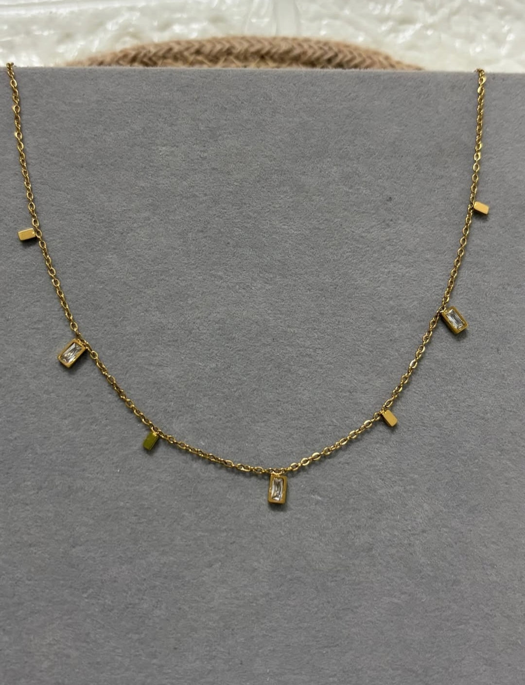 Chic rectangle Dangle necklace/18 carat gold plated/ Anti tarnish