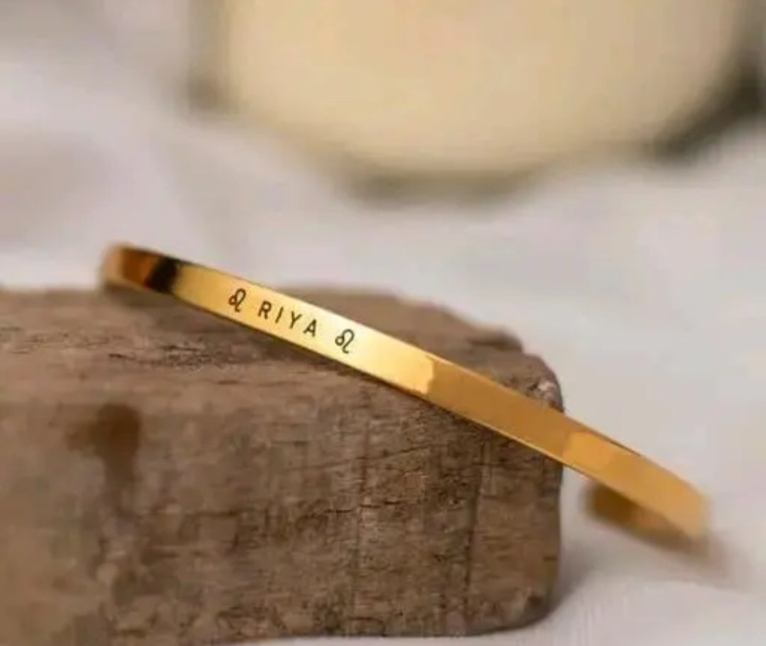 Engrave customize name kada- A symbol of or identity In any language/urdu / arabic/ english Etc
