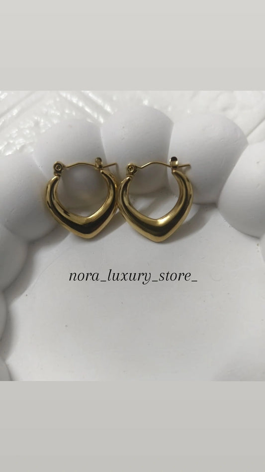Love curve Hoops/18k gold plated/Anti Tarnish
